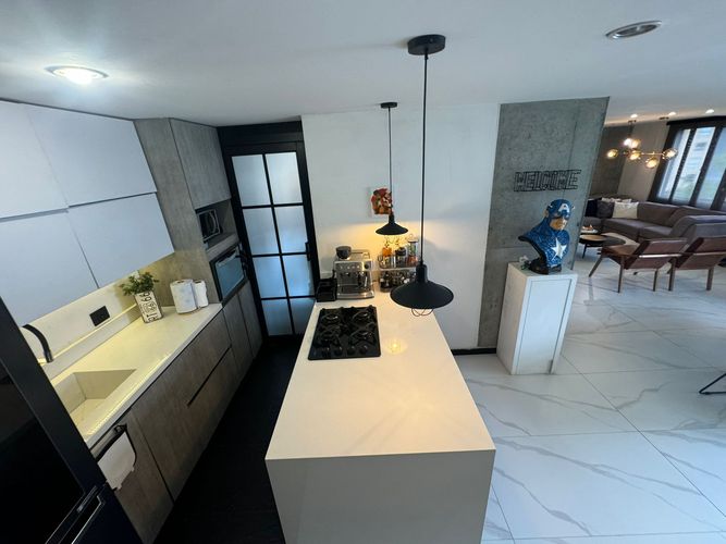Apartaestudio en Venta en Ciudad del Río, Medellín - Miniatura 3