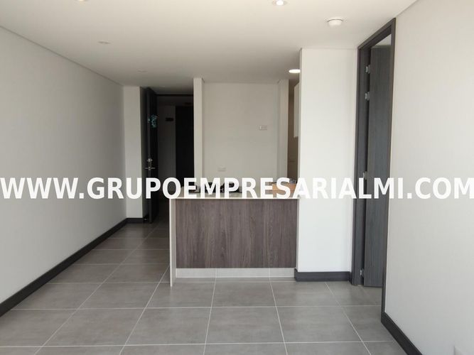 Apartaestudio en Arriendo en El Poblado, Medellín - Miniatura 3