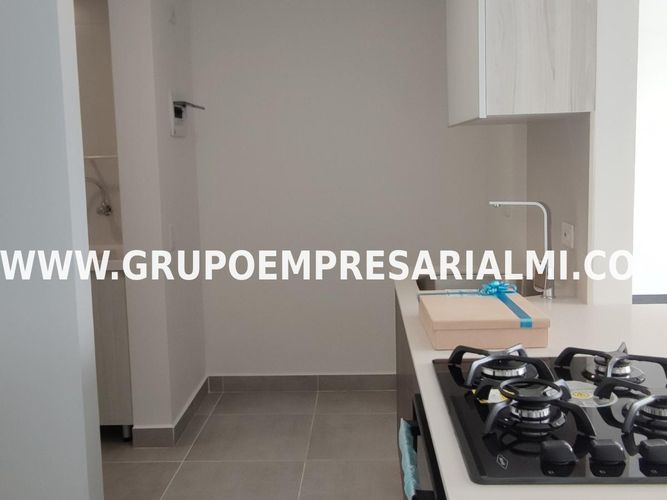 Apartaestudio en Arriendo en El Poblado, Medellín - Miniatura 6