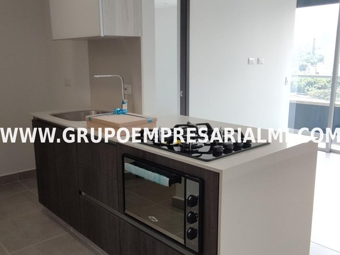Apartaestudio en Arriendo en El Poblado, Medellín - Miniatura 12