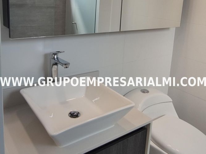 Apartaestudio en Arriendo en El Poblado, Medellín - Miniatura 29