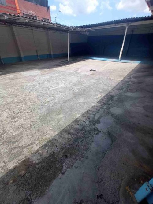 Parqueadero en  Arriendo en Calasanz, Medellín - Imagen 1