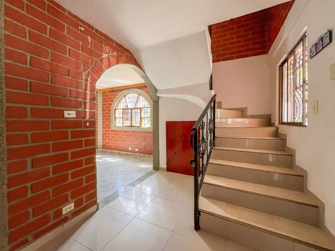 Casa en Arriendo en El chocho, Envigado - Miniatura 2