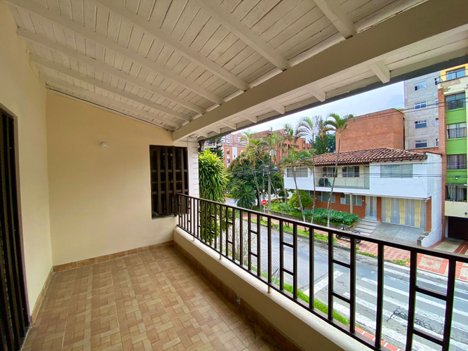 Casa en  Arriendo en Los colores, Medellín - Imagen 1