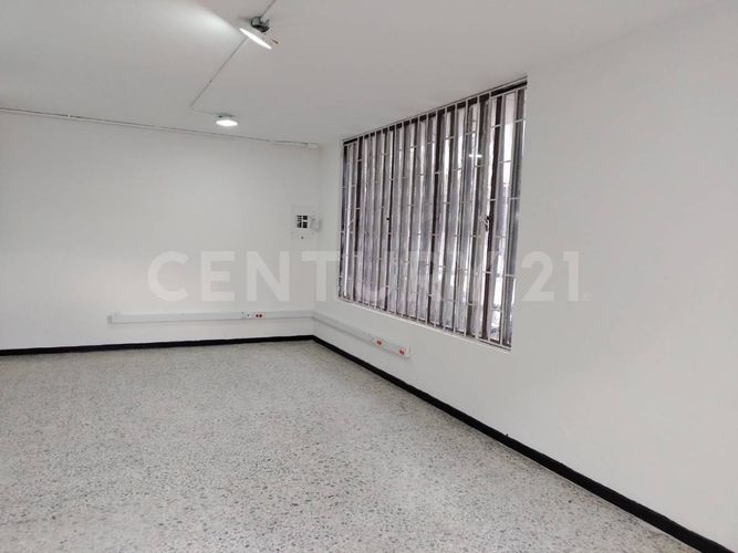 Local en Arriendo en Las americas, Bogotá - Miniatura 3