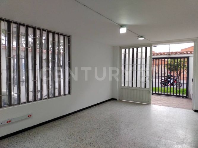 Local en Arriendo en Las americas, Bogotá - Miniatura 6