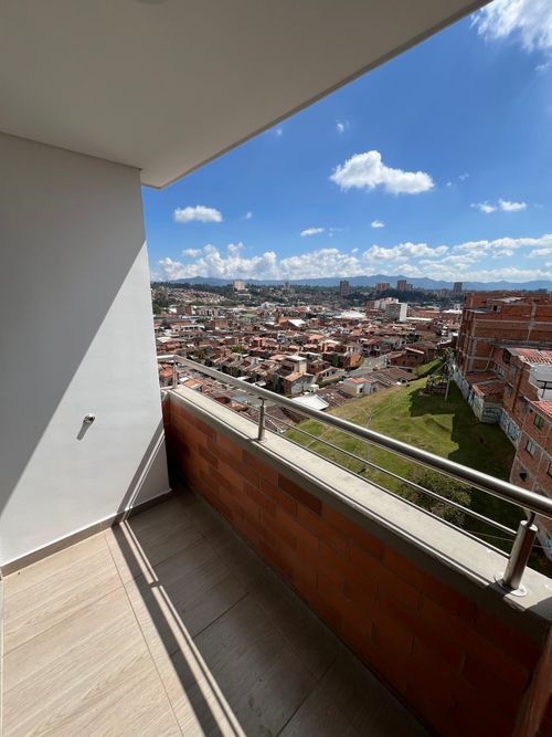 Apartamento en  Venta en Rionegro - Miniatura 2