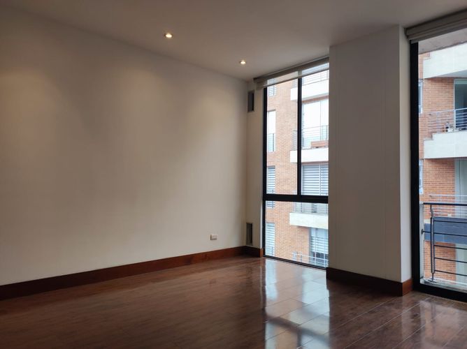 Apartamento en Arriendo en Chico norte, Bogotá - Miniatura 2