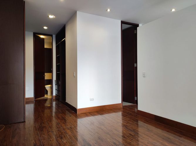 Apartamento en Arriendo en Chico norte, Bogotá - Miniatura 4