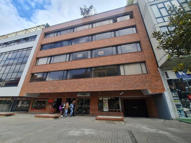 Oficina en  Arriendo en Chico norte, Bogotá - Imagen 1