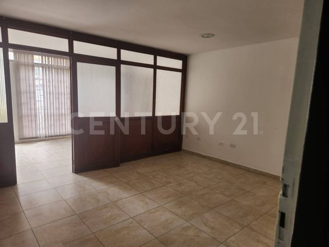 Oficina en Arriendo en Zona centro, Bogotá - Miniatura 3