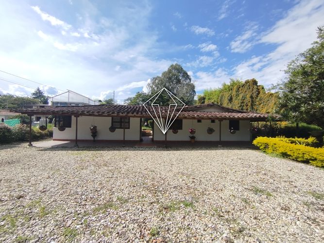 Finca en  Arriendo en El carmen de viboral - Miniatura 2