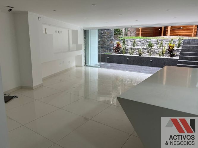 Casa en venta en La pilarica, Medellín - Miniatura 3