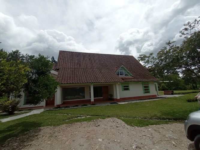 Finca en Arriendo en Rionegro - Miniatura 4