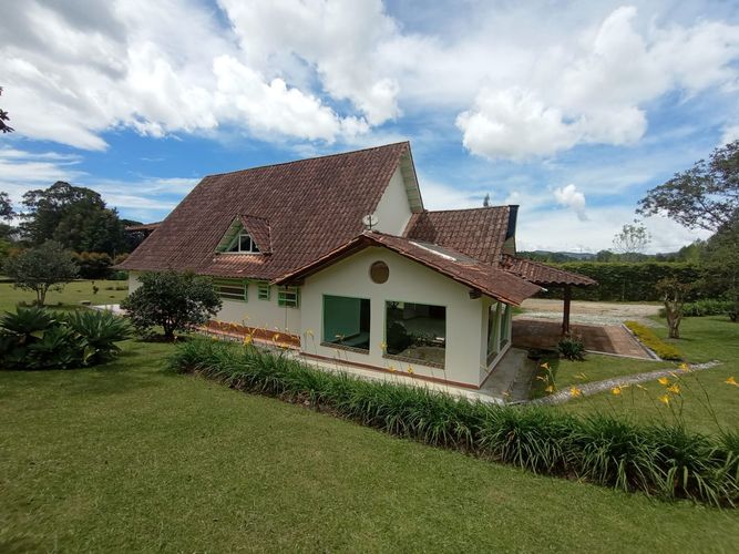 Finca en Arriendo en Rionegro - Miniatura 7