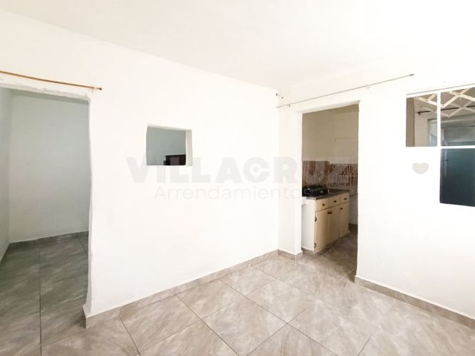 Apartaestudio en  Arriendo en Laureles, Medellín - Miniatura 2