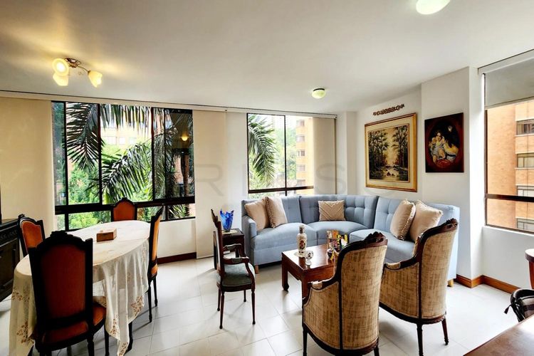 Apartamento en  Venta en El Poblado, Medellín - Miniatura 2