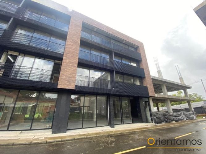 Edificio en Arriendo en La ceja - Miniatura 2