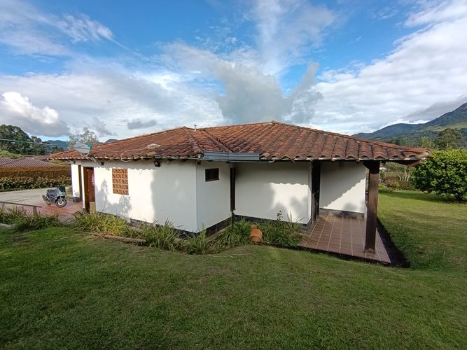 Finca en Arriendo en La ceja - Miniatura 4