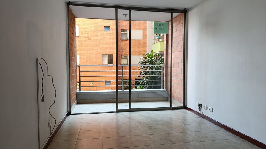 Apartamento en Venta en Laureles, Medellín - Imagen 1
