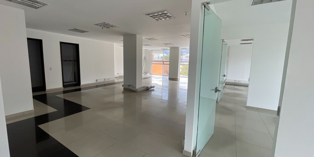 Edificio en Arriendo en Chico norte, Bogotá - Miniatura 16