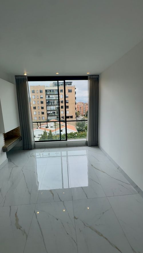 Apartamento en Venta en Santa Barbara, Bogotá - Miniatura 12