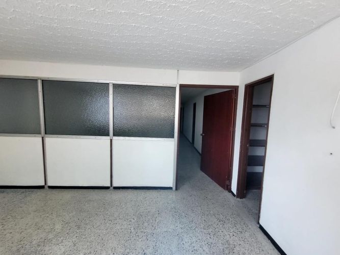 Oficina en Arriendo en Versalles, Cali - Miniatura 4