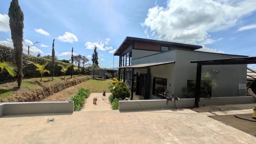 Finca en Arriendo en El porvenir, Rionegro - Miniatura 12