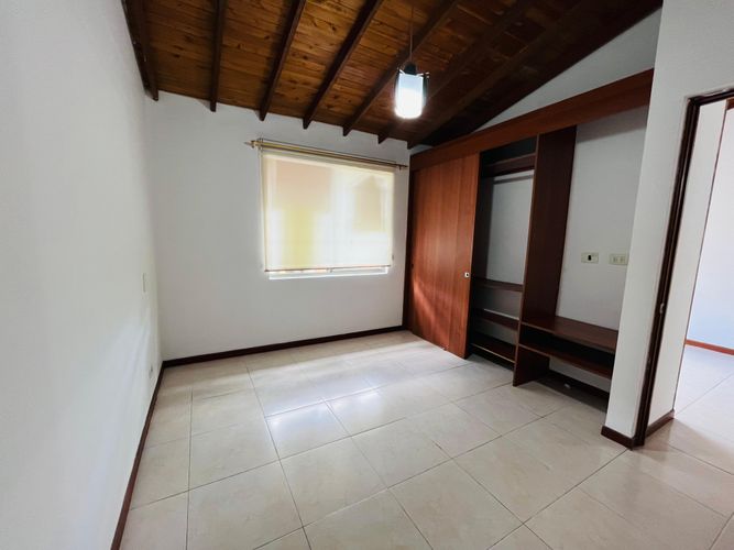 Casa en Arriendo en Envigado - Miniatura 6