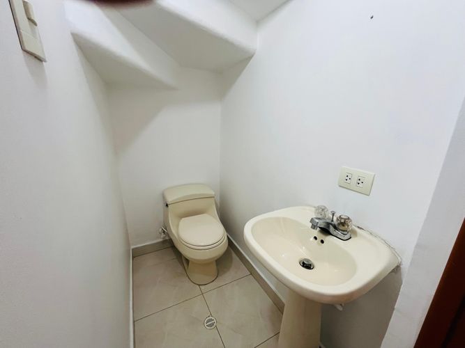 Casa en Arriendo en Envigado - Miniatura 10