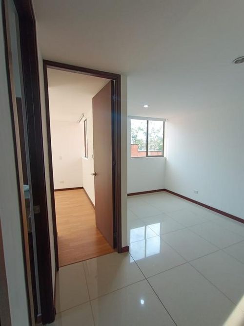 Apartamento en Arriendo en Zuñiga, Envigado - Miniatura 3