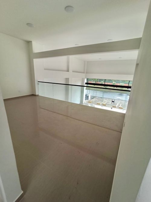 Local en Arriendo en El gran limonar cataya, Cali - Miniatura 2