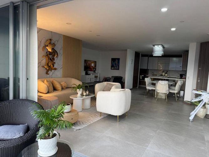 Apartamento en Arriendo en Loma Benedictinos, Envigado - Miniatura 2