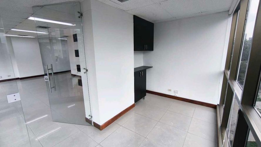 Oficina en  Arriendo en Quirama, Medellín - Miniatura 6