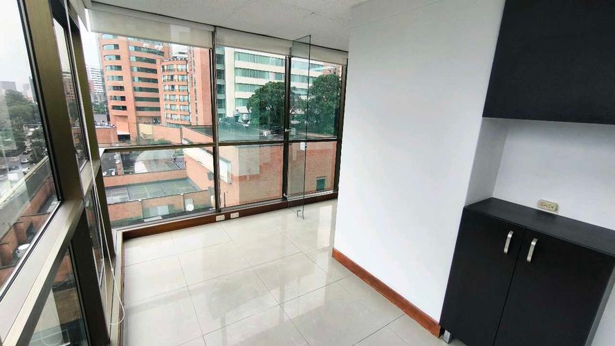 Oficina en  Arriendo en Quirama, Medellín - Miniatura 7