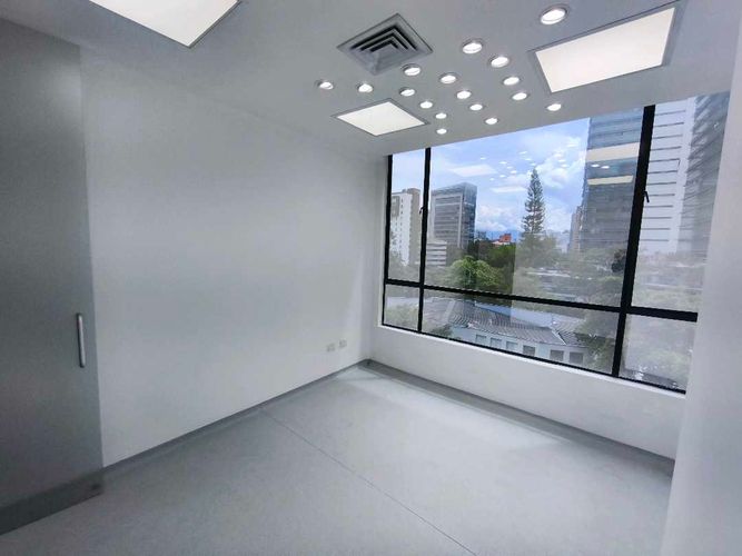 Oficina en Arriendo en Milla de Oro, Medellín - Imagen 1