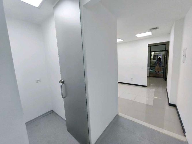 Oficina en Arriendo en Milla de Oro, Medellín - Miniatura 5