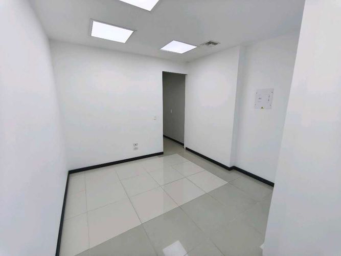 Oficina en Arriendo en Milla de Oro, Medellín - Miniatura 8