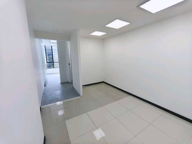 Oficina en Arriendo en Milla de Oro, Medellín - Miniatura 9