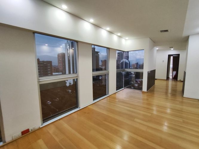 Oficina en  Venta en El Poblado, Medellín - Imagen 1