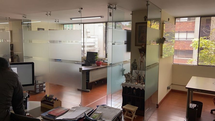 Oficina en venta en El chico, Bogotá - Imagen 1