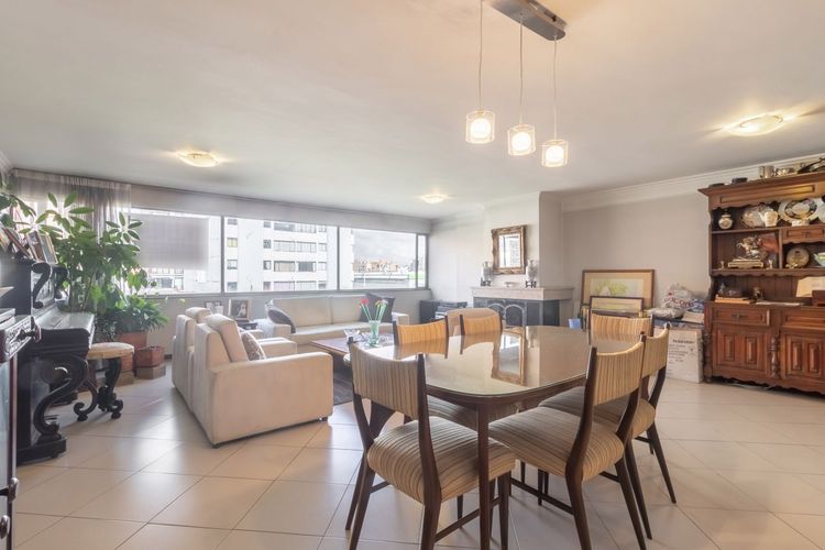 Apartamento en venta en Chicó Navarra, Bogotá - Miniatura 2