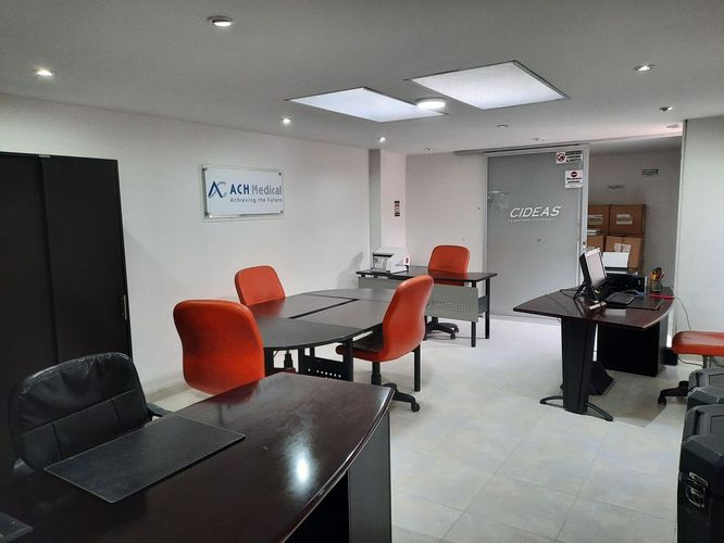 Oficina en arriendo en Santa Barbara, Bogotá - Imagen 1