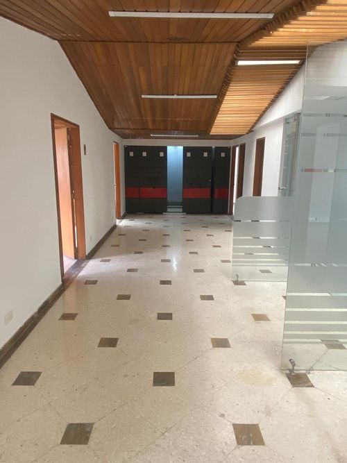 Oficina en Arriendo en Chico norte, Bogotá - Miniatura 2