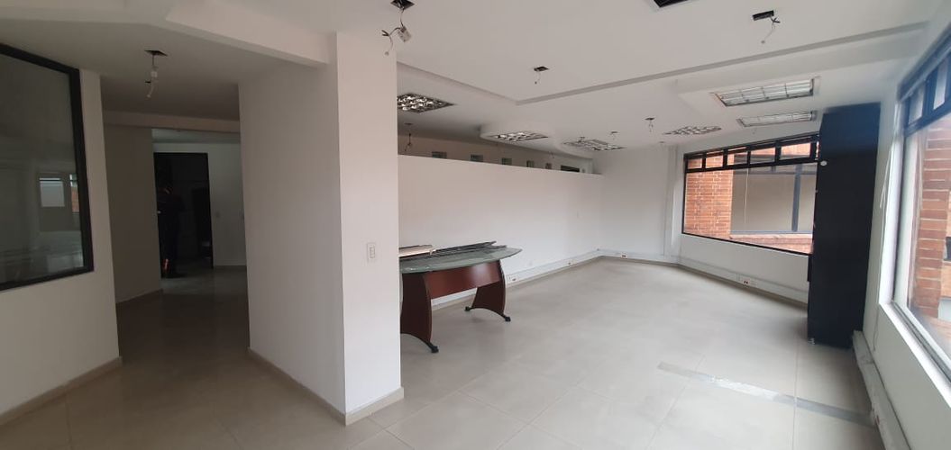 Oficina en Arriendo en La carolina, Bogotá - Miniatura 4