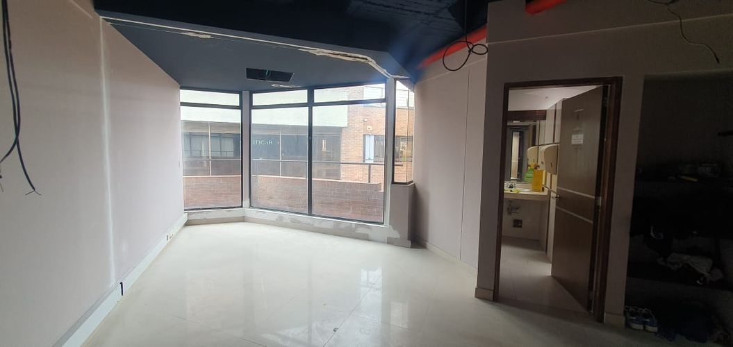 Oficina en Arriendo en La carolina, Bogotá - Miniatura 3