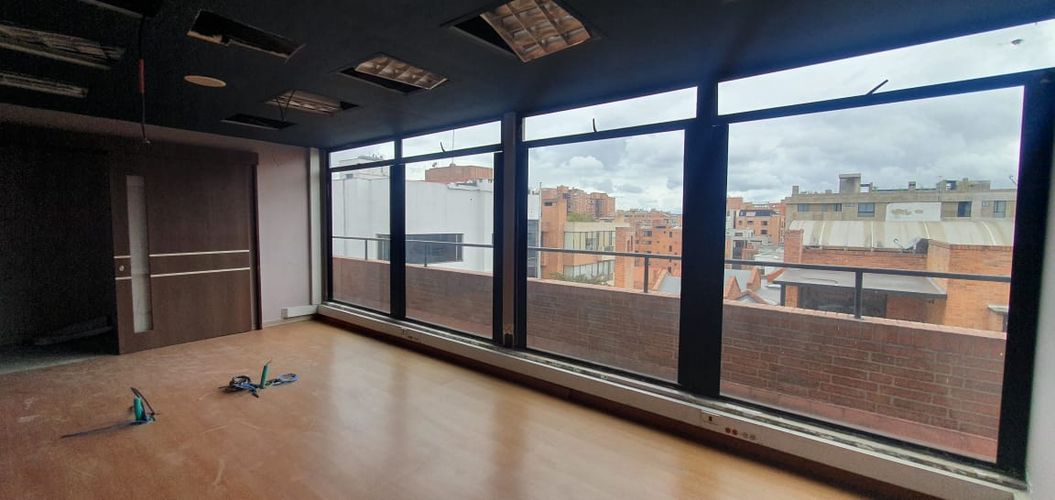 Oficina en Arriendo en La carolina, Bogotá - Miniatura 4