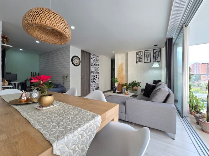 Apartamento en  Venta en Suramerica, Itaguí - Miniatura 2