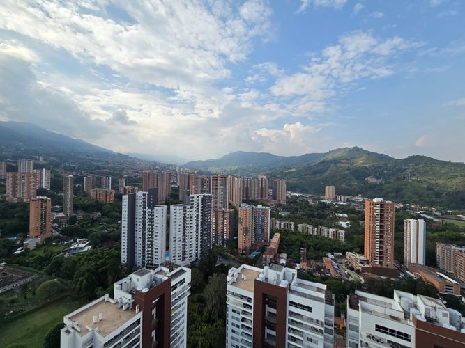Apartamento en  Venta en Suramerica, Itaguí - Miniatura 17