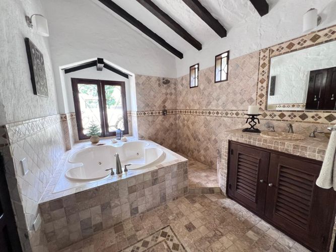 Finca en Arriendo en El tambo, Abejorral - Imagen 1
